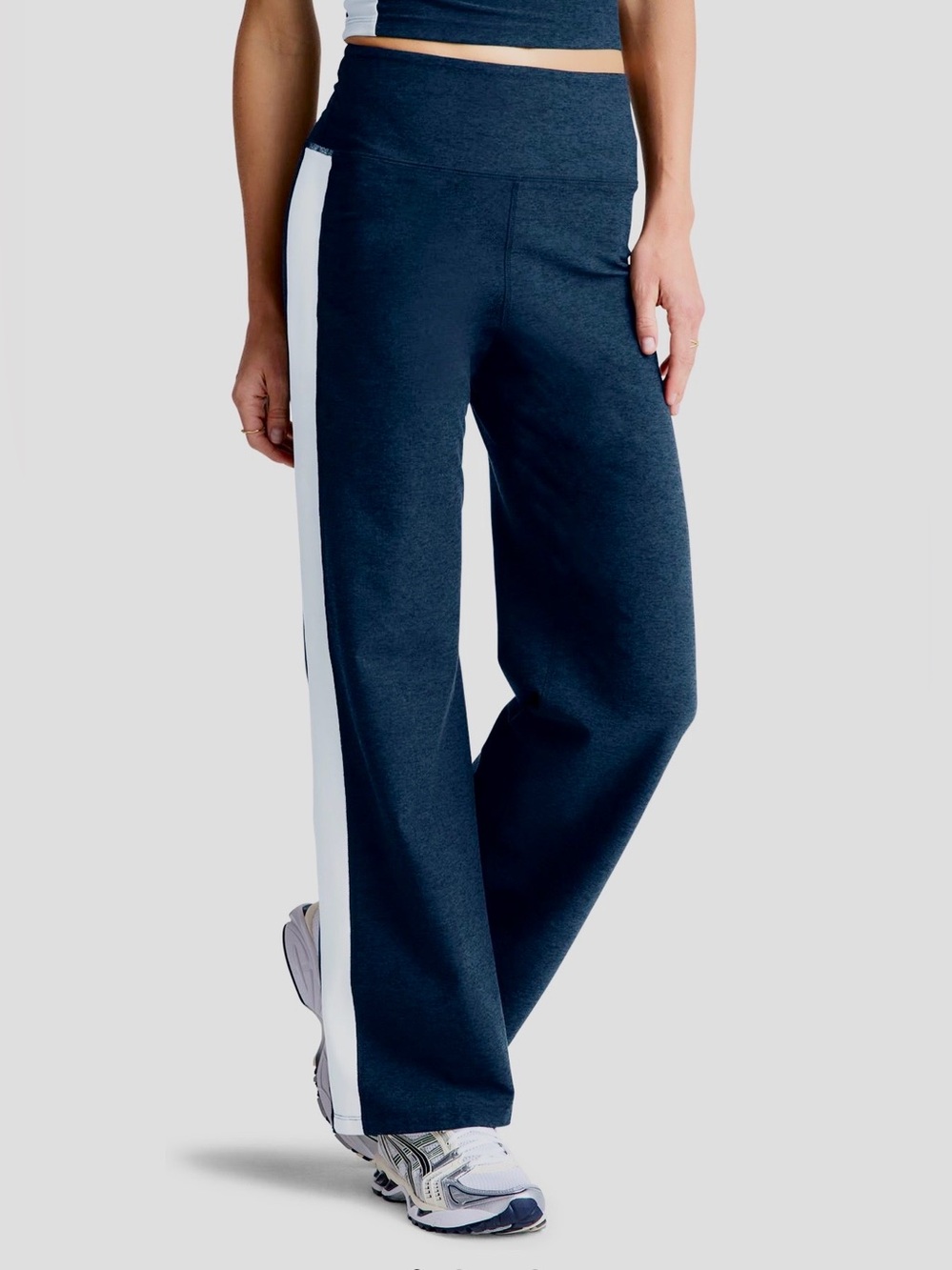 Beyond Yoga Spacedye Line Up Wide Leg Pant. XS. Navy/white